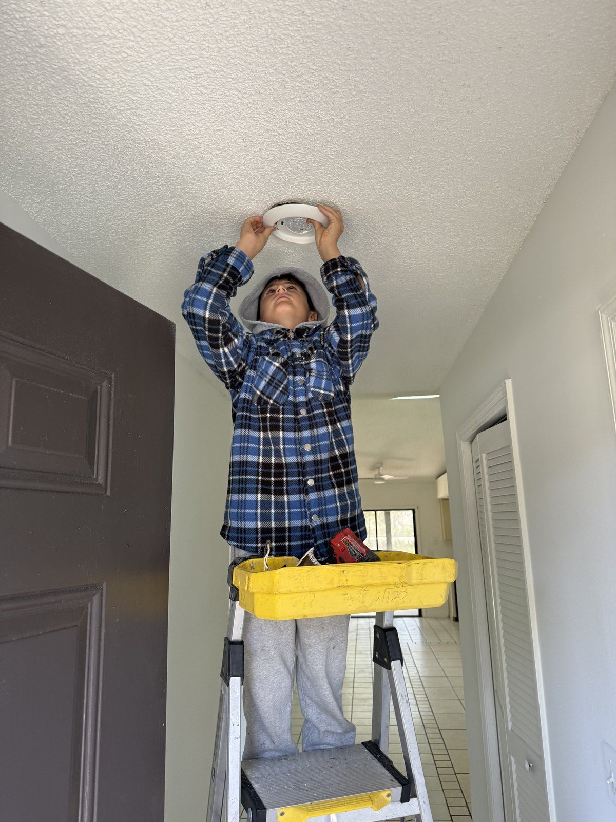 Recessed can trim replacement and repairs from a 4-point insurance inspection report
