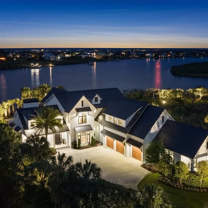 Waterfront custom estate, Flagler